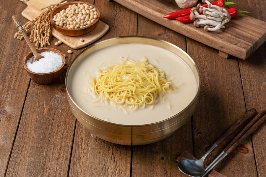크림콩국수 — 동해왕순두부